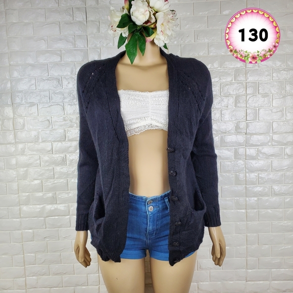 Forever 21 Sweaters - forever 21 small black cardigan